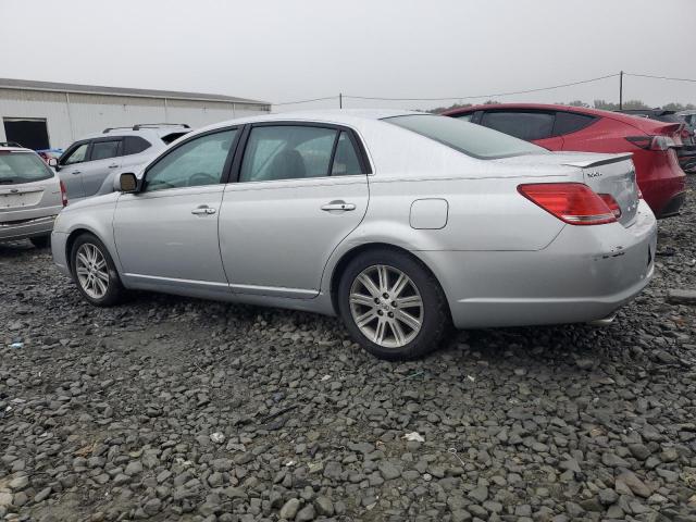 4T1BK36B95U044569 - 2005 TOYOTA AVALON XL SILVER photo 2