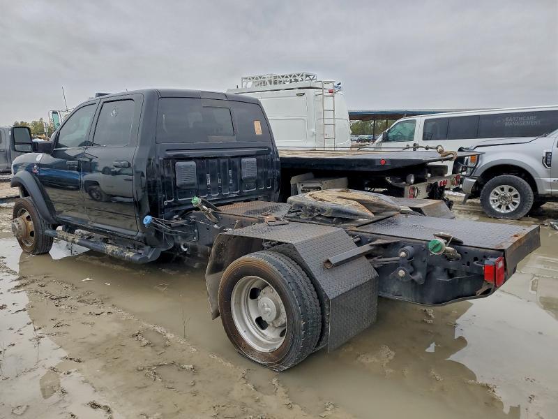 3C7WRMEL1PG507086 - 2023 RAM 5500 勃艮第红 照片 2