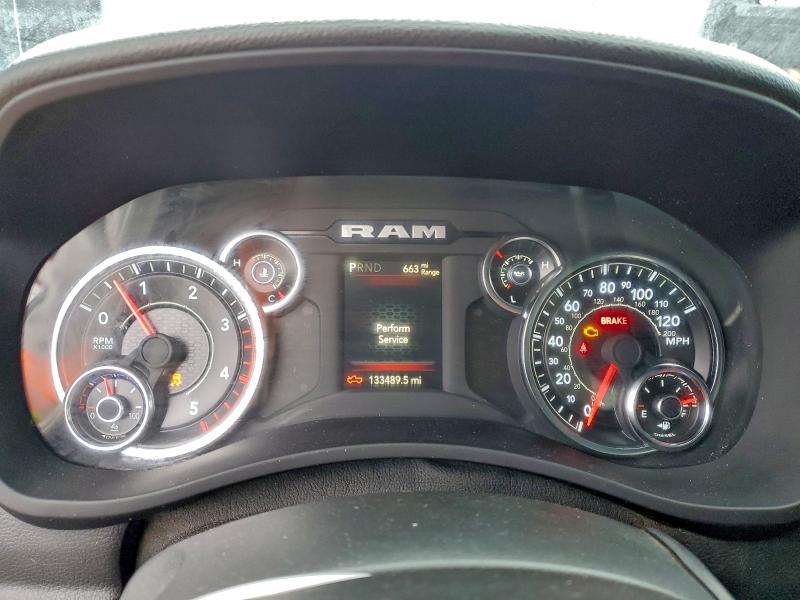 3C7WRMEL1PG507086 - 2023 RAM 5500 勃艮第红 照片 9