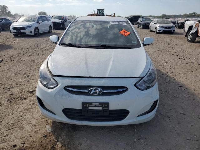 KMHCT5AEXFU230220 - 2015 HYUNDAI ACCENT GS WHITE photo 5