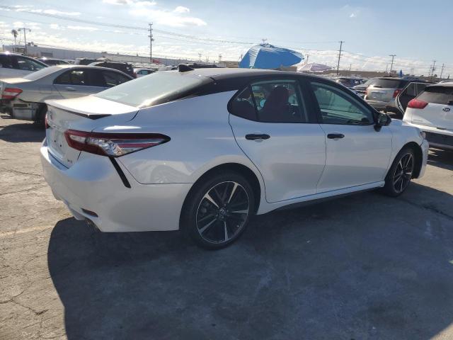 4T1B61HKXKU166553 - 2019 TOYOTA CAMRY XSE 白色 照片 3