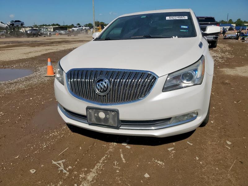 1G4GA5G30FF304682 - 2015 BUICK LACROSSE WHITE photo 5