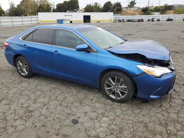 4T1BF1FK3HU616507 - 2017 TOYOTA CAMRY LE ლურჯი ფოტო 4