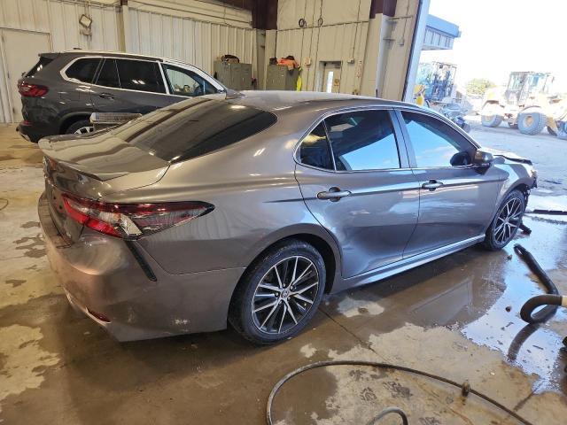 4T1G11AK7RU905855 - 2024 TOYOTA CAMRY SE NIGHT SHADE GRAY photo 3