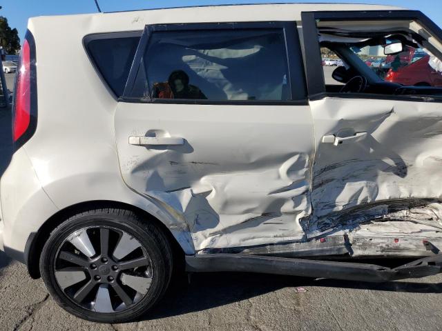 KNDJX3A57G7282019 - 2016 KIA SOUL ! WHITE photo 10