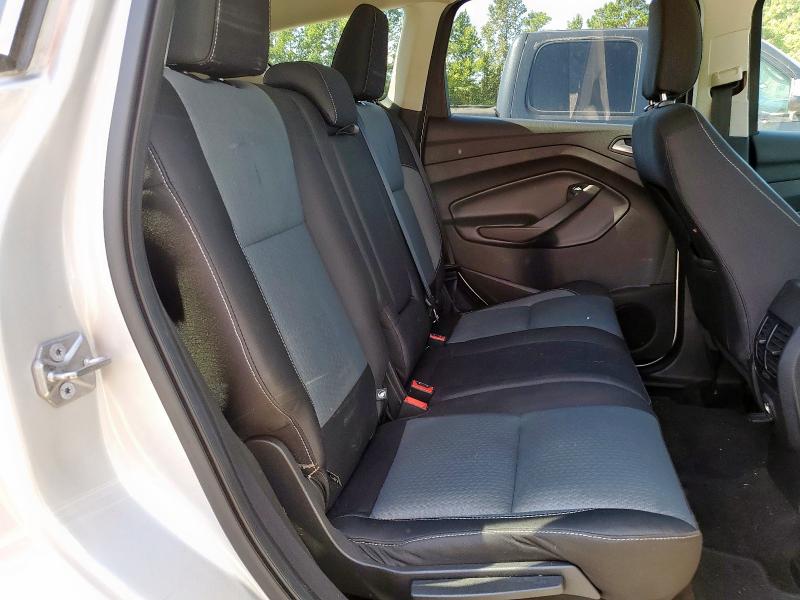 1FMCU9GD0JUA12461 - 2018 FORD ESCAPE SE Argent photo 10