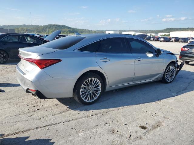 4T1BZ1FB7KU029743 - 2019 TOYOTA AVALON XLE Gümüş fotoğraf 3