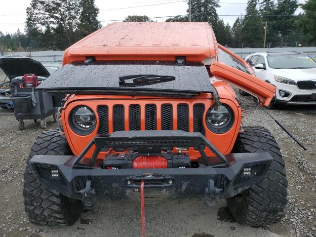 1C4HJXEN9LW178441 - 2020 JEEP WRANGLER UNLIMITED SAHARA ORANGE photo 5