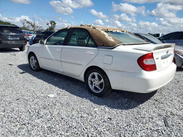 4T1BE32K74U321439 - 2004 TOYT CAMRY LE WHITE photo 2