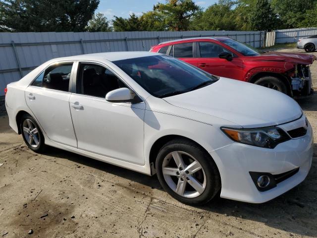 4T1BF1FK4DU657772 - 2013 TOYOTA CAMRY L WHITE photo 4