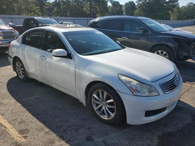 JNKCV61E09M310553 - 2009 INFINITI G37 BASE WHITE photo 4