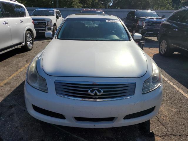 JNKCV61E09M310553 - 2009 INFINITI G37 BASE WHITE photo 5