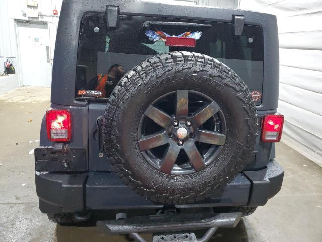 1C4BJWEG8HL564326 - 2017 JEEP WRANGLER U SAHARA GRAY photo 6