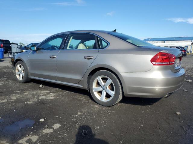 1VWAT7A31FC095668 - 2015 VOLKSWAGEN PASSAT S بيج صورة 2