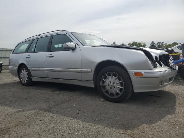WDBJH82J7YX037338 - 2000 MERCEDES-BENZ E 320 4MATIC SILVER photo 4