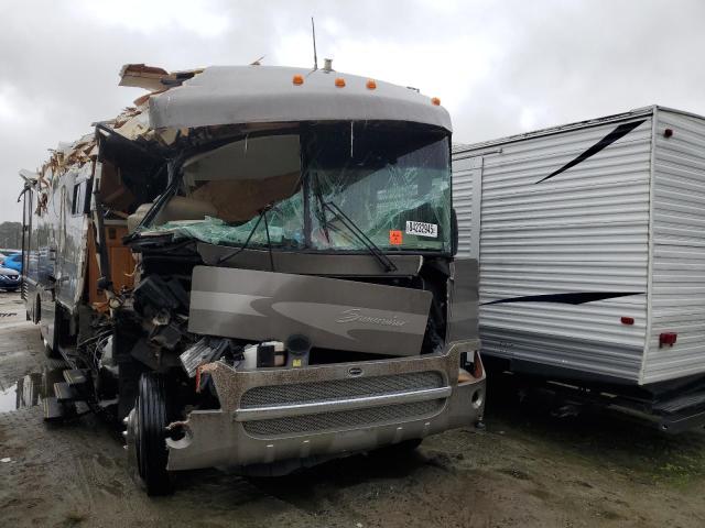 2005 WORKHORSE CUSTOM CHASSIS MOTORHOME W22, null