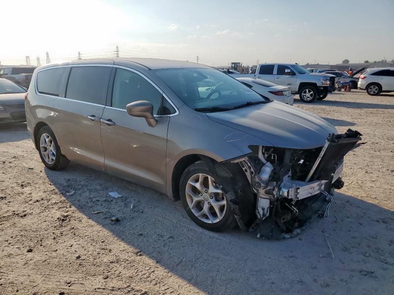 2C4RC1FG0JR157219 - 2018 CHRYSLER PACIFICA TOURING PLUS Gold Foto 4