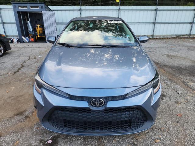 5YFEPMAE5MP253720 - 2021 TOYOTA COROLLA LE BLUE photo 5