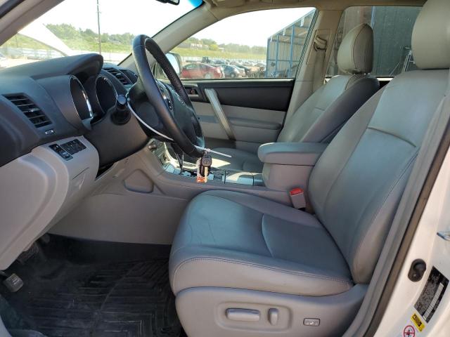 5TDBK3EH1DS188632 - 2013 TOYOTA HIGHLANDER BASE Weiß Foto 7
