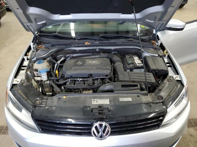 3VWD17AJ2EM361049 - 2014 VOLKSWAGEN JETTA SE 银色 照片 11