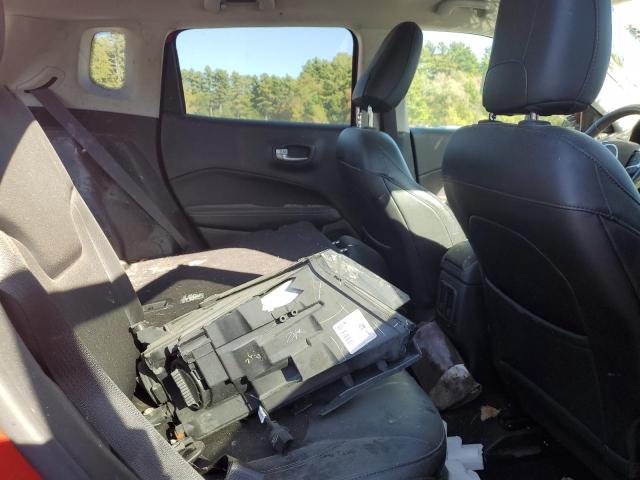 3C4NJDBB8JT195035 - 2018 JEEP COMPASS LATITUDE Qırmızı foto 11