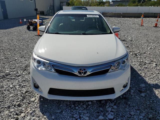 4T1BF1FK8CU136701 - 2012 TOYOTA CAMRY BASE 白色 照片 5