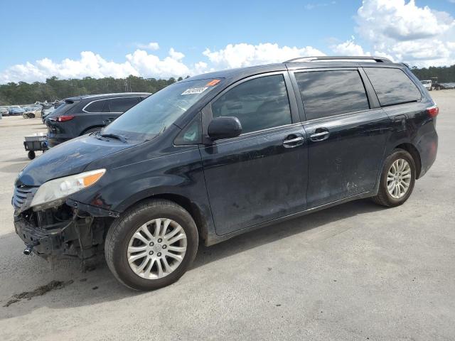 2017 TOYOTA SIENNA XLE, 