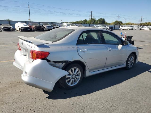 2T1BU4EEXAC476868 - 2010 TOYOTA COROLLA BASE SILVER photo 3