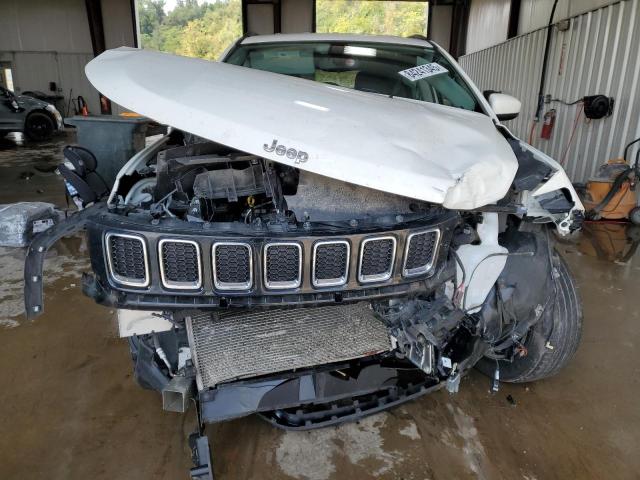 3C4NJDBB9LT145375 - 2020 JEEP COMPASS LATITUDE WHITE photo 5