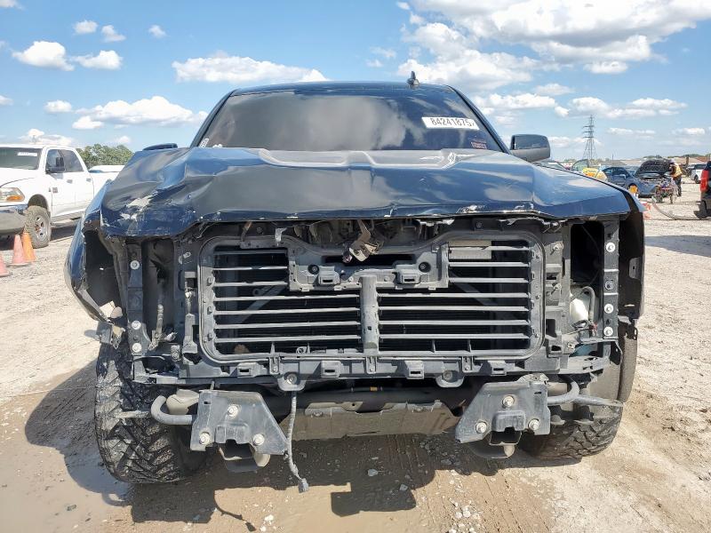 3GCPCREC0JG325466 - 2018 CHEVROLET SILVERADO C1500 LT BLACK photo 5