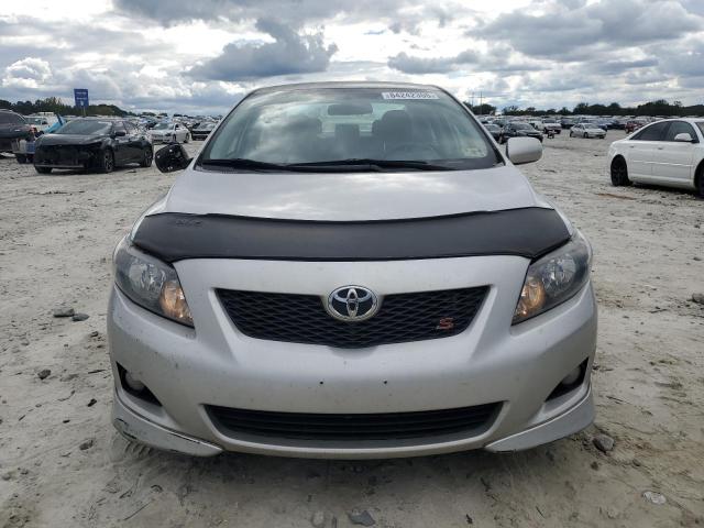 1NXBU4EE1AZ247901 - 2010 TOYOTA COROLLA BASE ვერცხლისფერი ფოტო 5