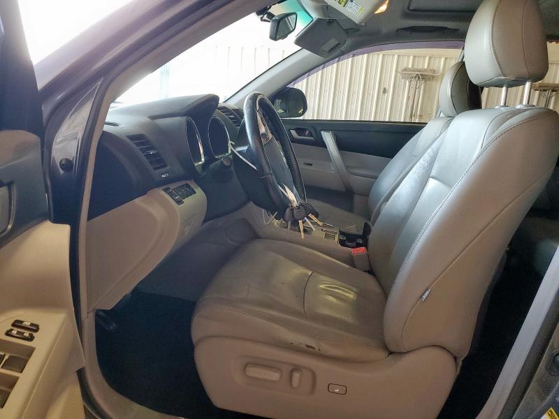 5TDZK3EH2BS035544 - 2011 TOYOTA HIGHLANDER BASE Gris foto 7