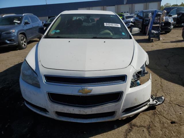 1G1ZB5EB0AF300640 - 2010 CHEVROLET MALIBU LS თეთრი ფოტო 5