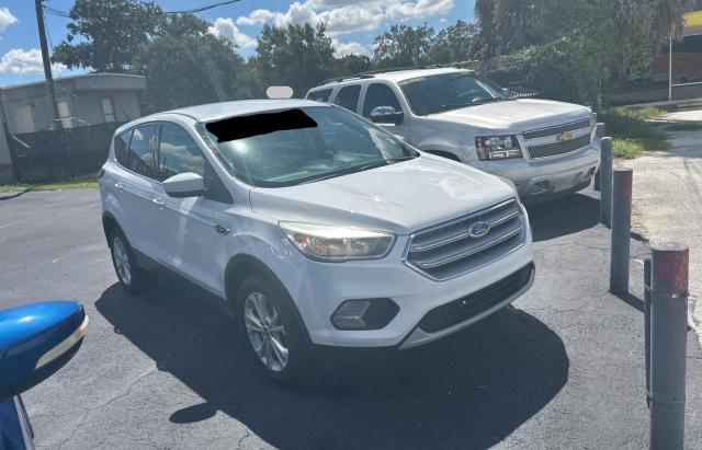 2017 FORD ESCAPE SE, 