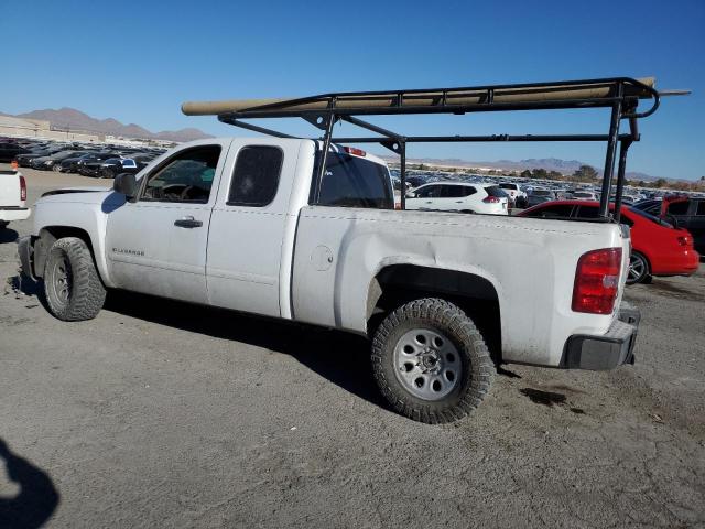 1GCSCPEA1AZ102995 - 2010 CHEVROLET SILVERADO C1500 WHITE photo 4