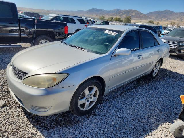 2002 TOYOTA CAMRY LE, 
