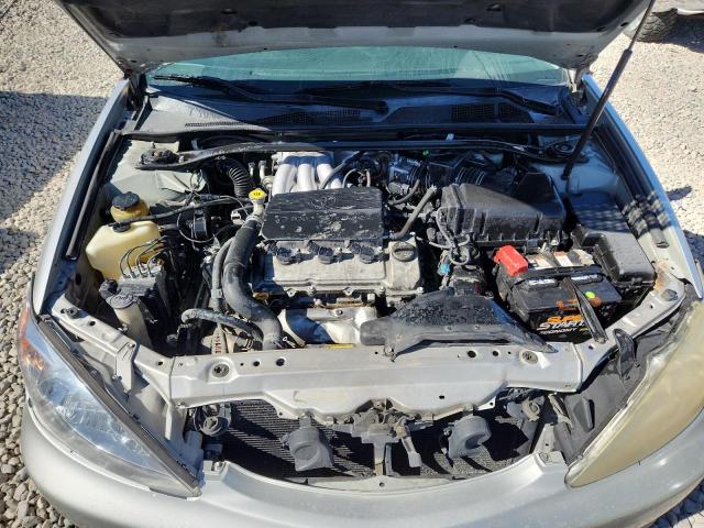 JTDBF30K220042232 - 2002 TOYOTA CAMRY LE WHITE photo 11