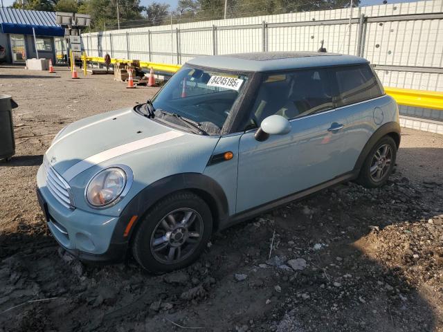 2012 MINI COOPER, 