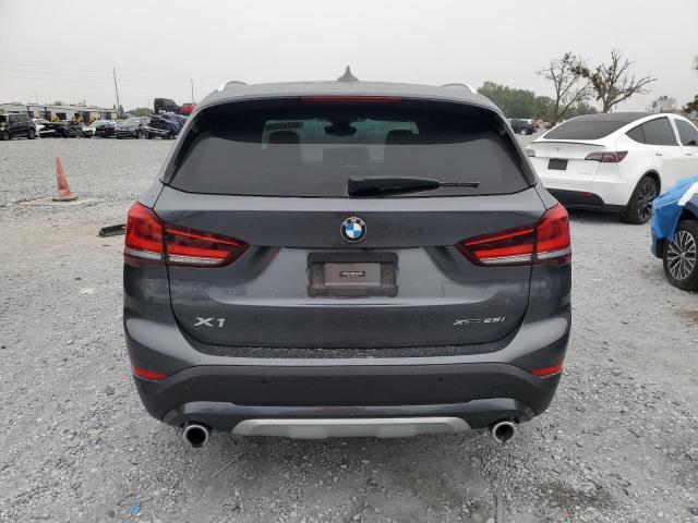 WBXJG9C05L5P83522 - 2020 BMW X1 XDRIVE28I GRAY photo 6