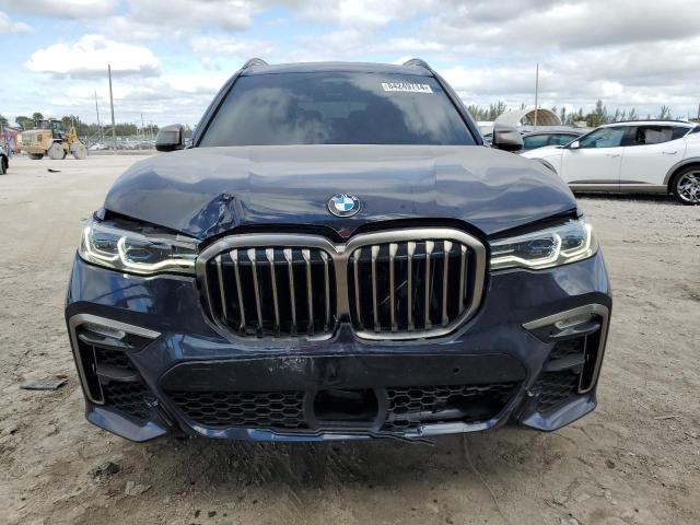 5UXCX6C06M9F64049 - 2021 BMW X7 M50I BLUE photo 5