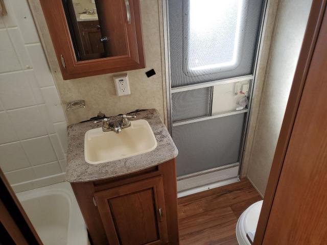 4X4FSMJ27FA313720 - 2015 FOREST RIVER SALEM M-33BHOK WHITE photo 7