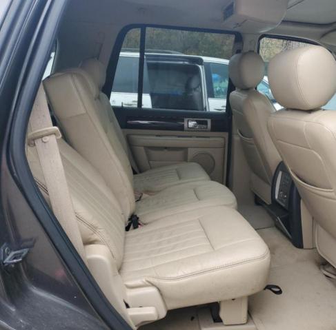 5LMFU27555LJ00668 - 2005 LINCOLN NAVIGATOR ნაცრისფერი ფოტო 11