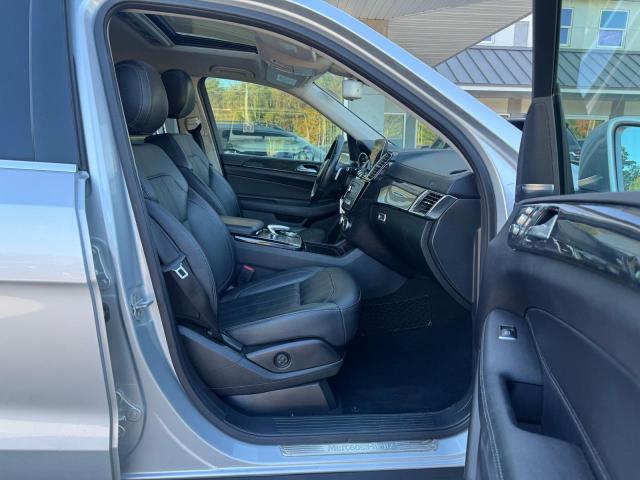 4JGDF6EE9HA763983 - 2017 MERCEDES-BENZ GLS 450 4MATIC SILVER photo 5
