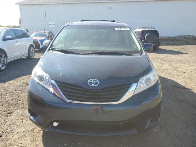 5TDKK3DC1CS254603 - 2012 TOYOTA SIENNA LE BLUE photo 5
