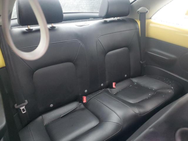 3VWPG3AG9AM010836 - 2010 VOLKSWAGEN NEW BEETLE Gelb Foto 10