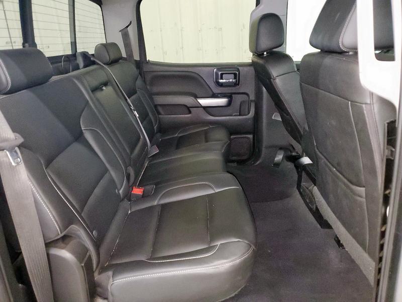 3GCPCRECXJG613012 - 2018 CHEVROLET SILVERADO C1500 LT 银色 照片 10