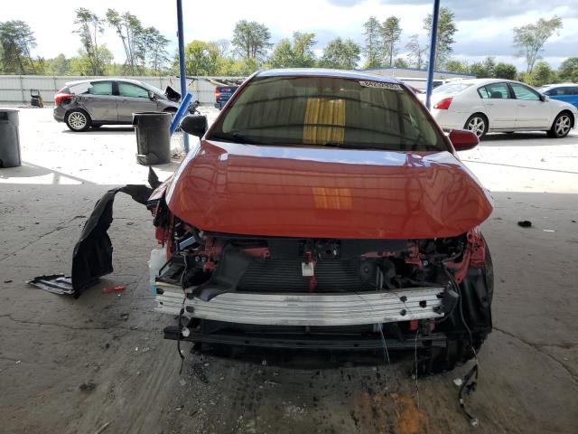 5YFEPRAE1LP068706 - 2020 TOYOTA COROLLA LE RED photo 5