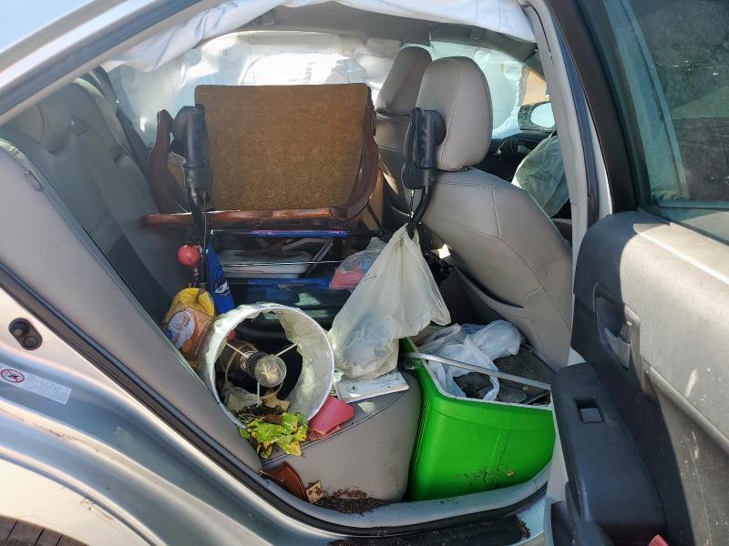 4T1BF1FK2CU090363 - 2012 TOYOTA CAMRY BASE SILVER photo 10