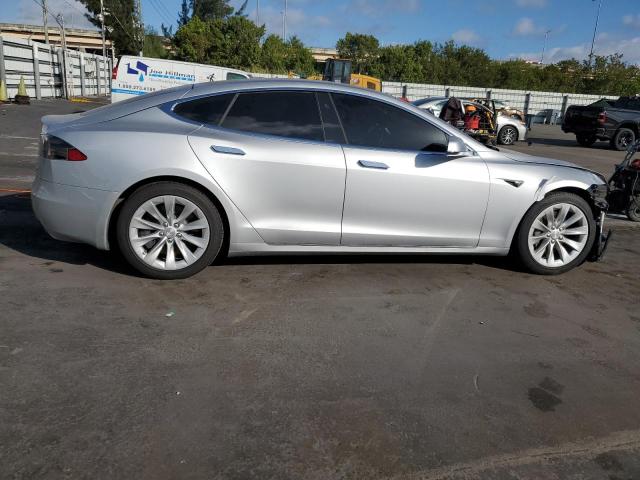 5YJSA1E22HF193397 - 2017 TESLA MODEL S SILVER photo 3