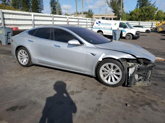5YJSA1E22HF193397 - 2017 TESLA MODEL S SILVER photo 4